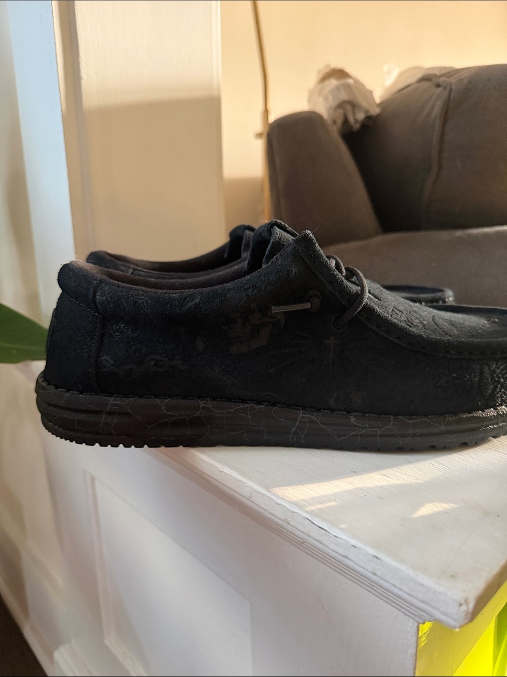 Jelly Roll Hey Dude Men's Black Suede Slip-On Lace-Up Loafers

(NEVER WORN) - Picture 3 of 4